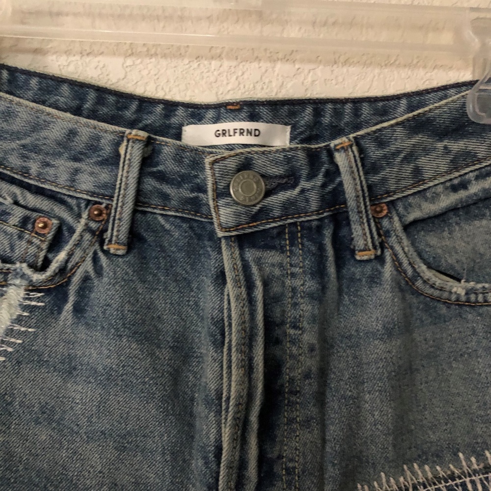 NWT GRLFRND Distressed Denim Shorts Festival 27 - Picture 5 of 8